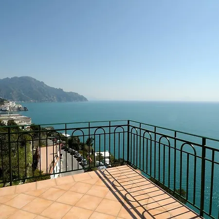Maria Luigia Bed and Breakfast 2*